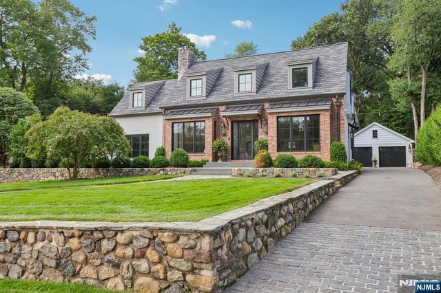 71 Gilbert Road, Ho-ho-kus, NJ 07423