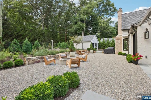 71 Gilbert Road, Ho-ho-kus, NJ 07423