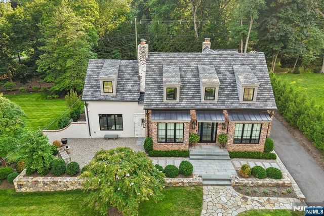 71 Gilbert Road, Ho-ho-kus, NJ 07423