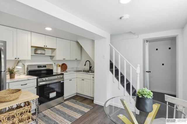 3007 S 30 Street, Omaha, NE 68105