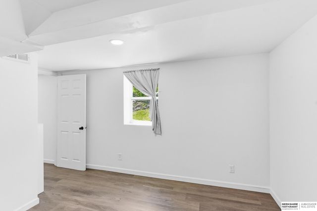 3007 S 30 Street, Omaha, NE 68105