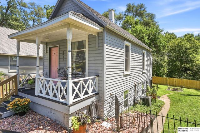 3007 S 30 Street, Omaha, NE 68105