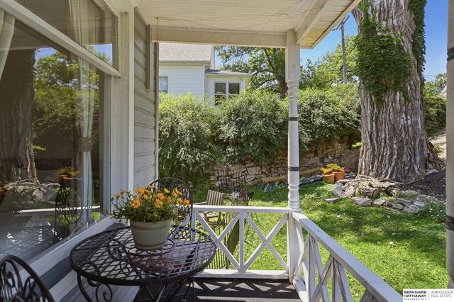 3007 S 30 Street, Omaha, NE 68105