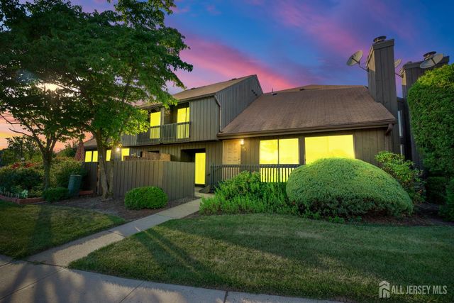 542 Westgate Drive, Edison, NJ 08820