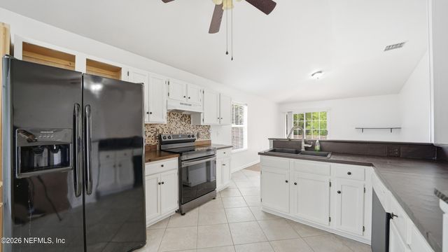 2882 TUSCARORA Trail, Middleburg, FL 32068