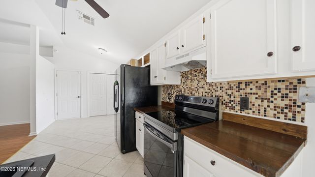 2882 TUSCARORA Trail, Middleburg, FL 32068