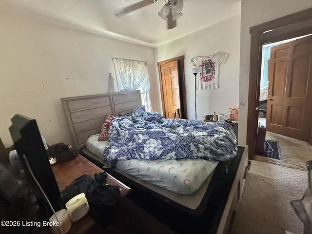1423 Thornberry Ave, Louisville, KY 40215