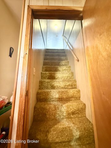 1423 Thornberry Ave, Louisville, KY 40215