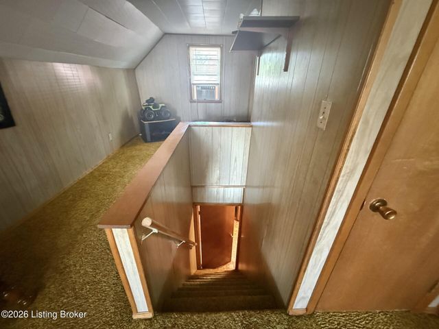 1423 Thornberry Ave, Louisville, KY 40215