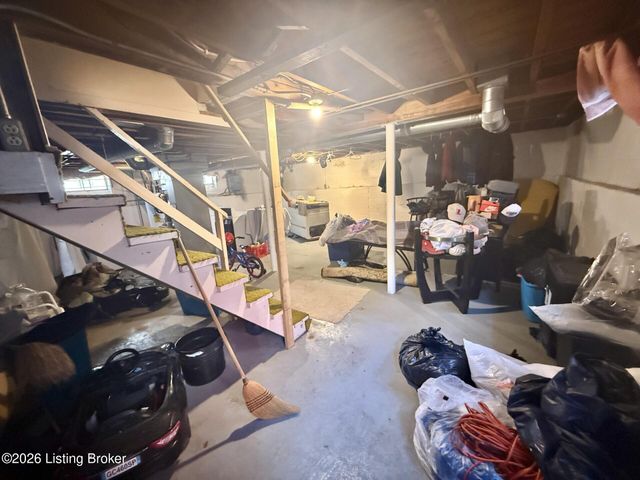 1423 Thornberry Ave, Louisville, KY 40215