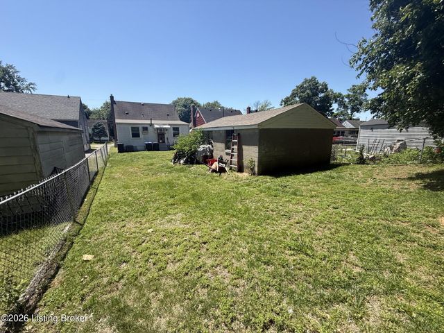 1423 Thornberry Ave, Louisville, KY 40215