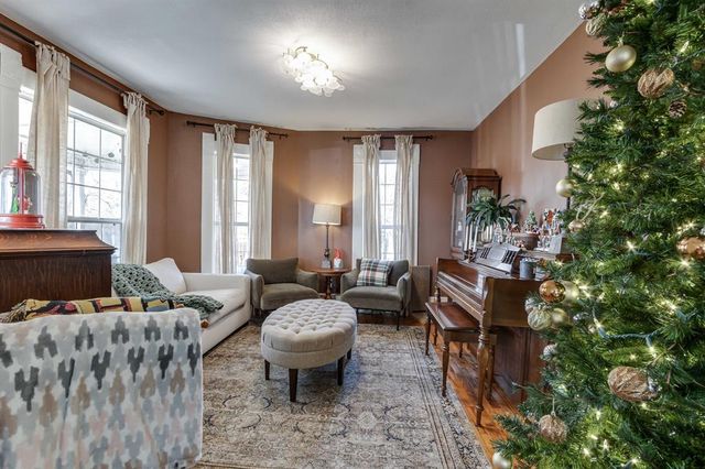 131 Oak Avenue, Yukon, OK 73099