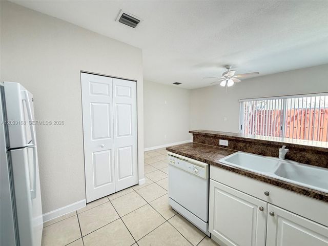 1720 NE 33rd Ave 102-5, Homestead, FL 33033