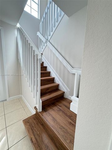1720 NE 33rd Ave 102-5, Homestead, FL 33033