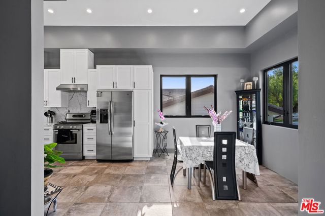 6006 Spring Valley Road, Hidden Hills, CA 91302