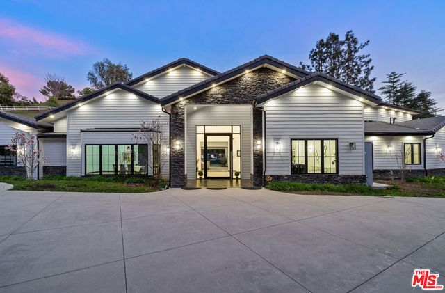 6006 Spring Valley Road, Hidden Hills, CA 91302