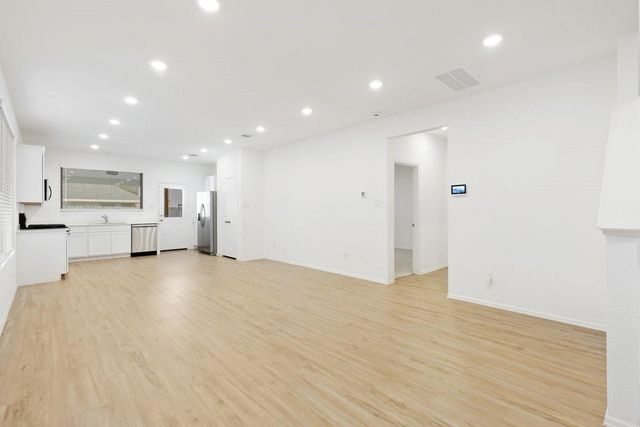 1950 Foxtail Creek Court, Crosby, TX 77532