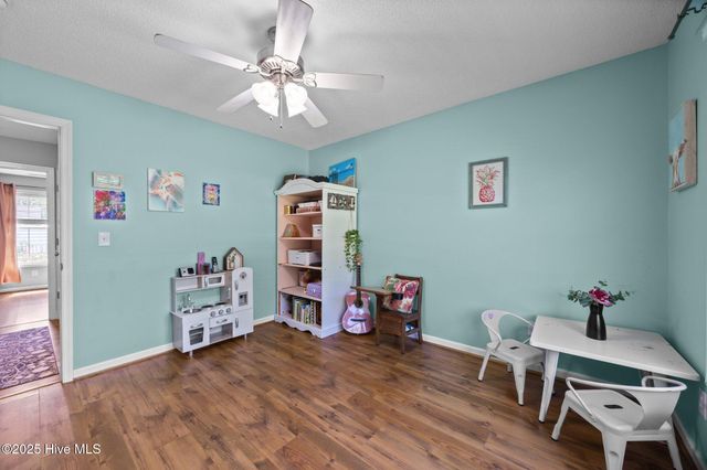 126 Ennett Lane, Sneads Ferry, NC 28460