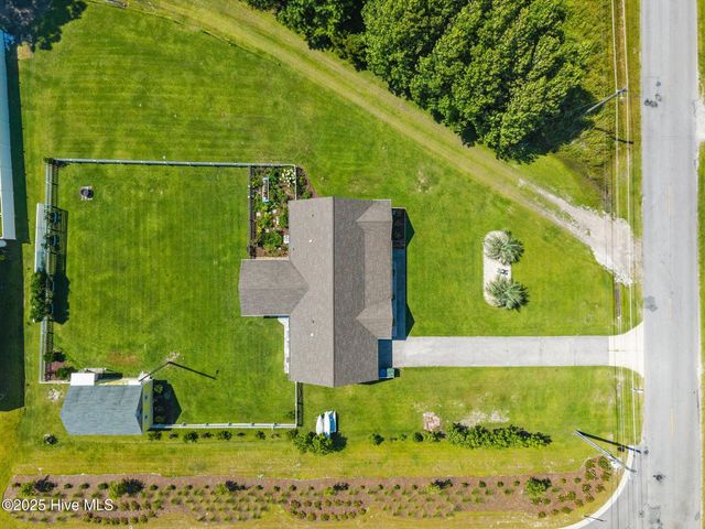 126 Ennett Lane, Sneads Ferry, NC 28460