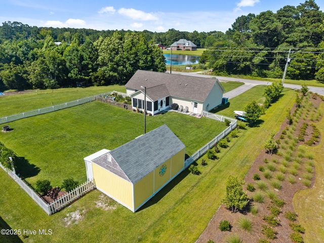 126 Ennett Lane, Sneads Ferry, NC 28460