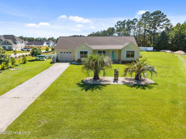 126 Ennett Lane, Sneads Ferry, NC 28460
