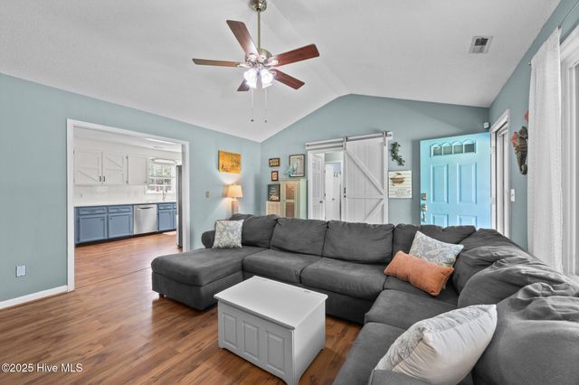 126 Ennett Lane, Sneads Ferry, NC 28460