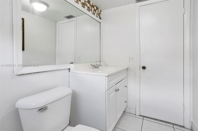 4151 NW 41st Street 301, Lauderdale Lakes, FL 33319