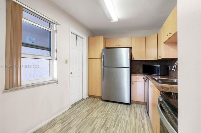 4151 NW 41st Street 301, Lauderdale Lakes, FL 33319