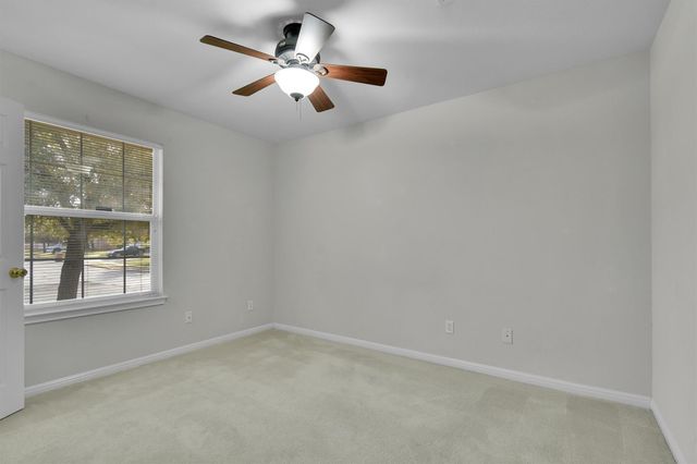 11712 Dunfries LN, Austin, TX 78754