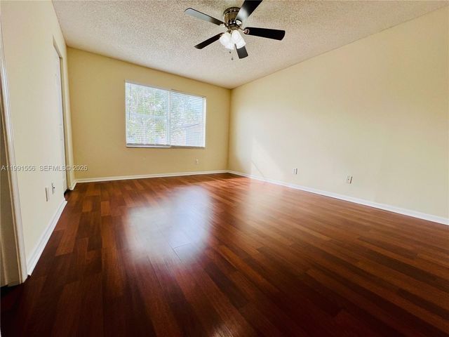 10560 NW 57th Ct, Coral Springs, FL 33076