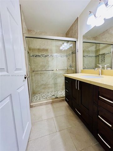 10560 NW 57th Ct, Coral Springs, FL 33076