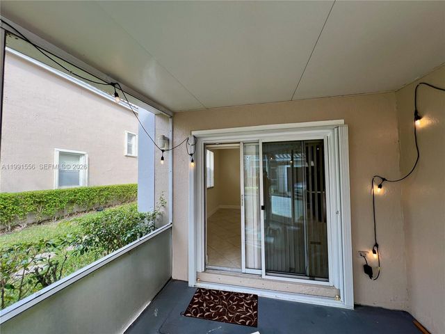 10560 NW 57th Ct, Coral Springs, FL 33076