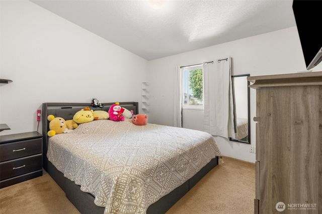 1024 Lincoln Avenue E, Tenino, WA 98589