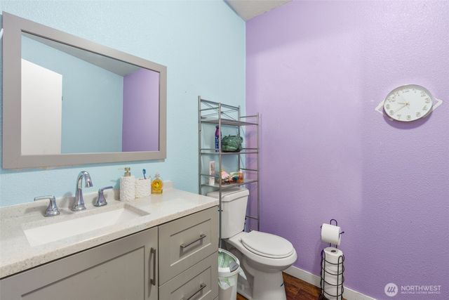 1024 Lincoln Avenue E, Tenino, WA 98589
