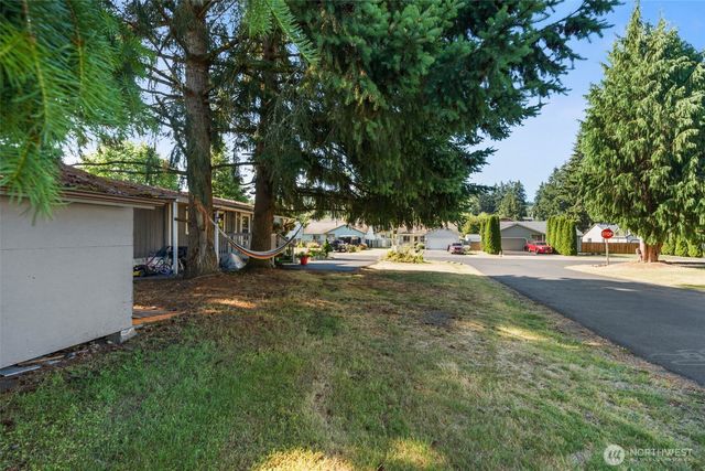 1024 Lincoln Avenue E, Tenino, WA 98589