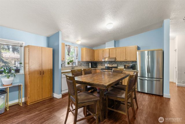 1024 Lincoln Avenue E, Tenino, WA 98589