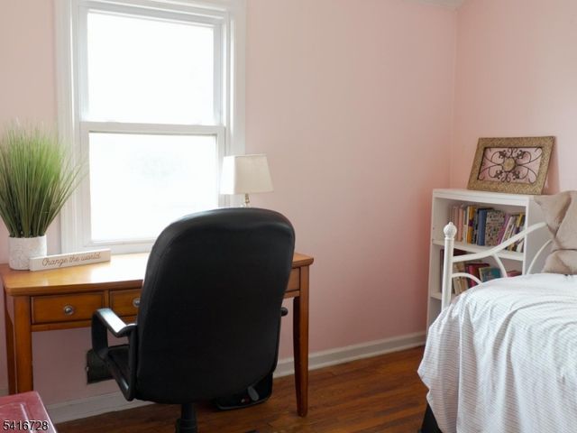 585 Mountainview Dr, North Plainfield Boro, NJ 07063