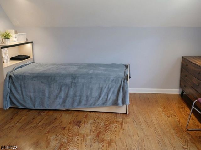 585 Mountainview Dr, North Plainfield Boro, NJ 07063