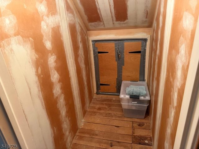 585 Mountainview Dr, North Plainfield Boro, NJ 07063