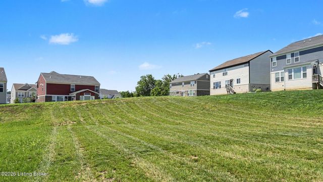 15802 Stonehouse Ct, Louisville, KY 40245