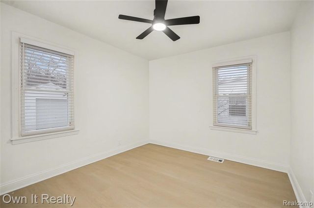 20190 Stansbury Street, Detroit, MI 48235