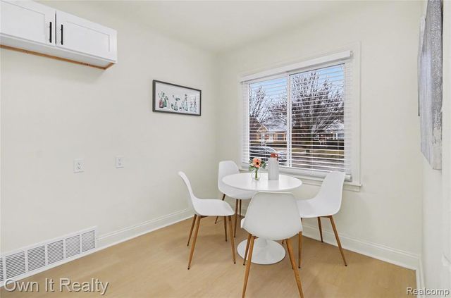 20190 Stansbury Street, Detroit, MI 48235