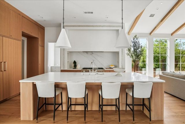 6031 Lupton Drive, Dallas, TX 75225