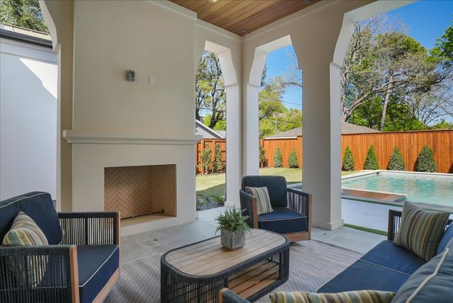 6031 Lupton Drive, Dallas, TX 75225