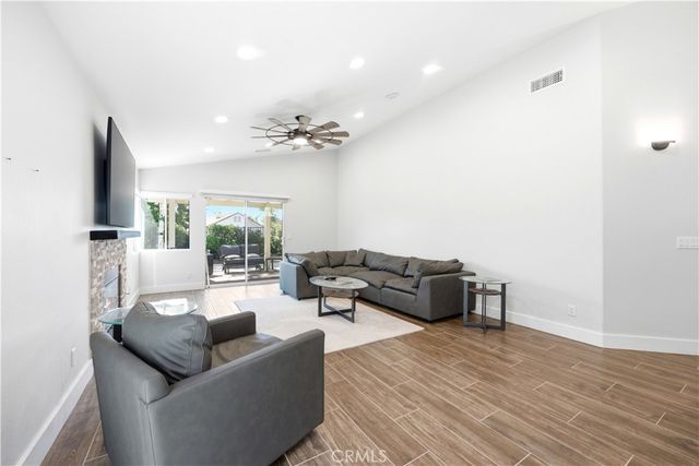 23927 Via Pamilla, Murrieta, CA 92562
