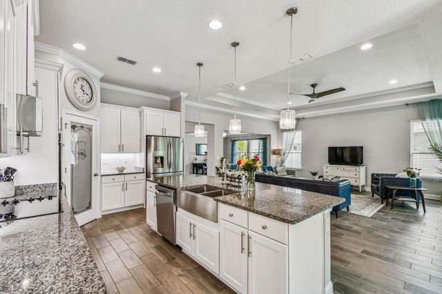 535 Crescent Key Dr., St Augustine, FL 32086