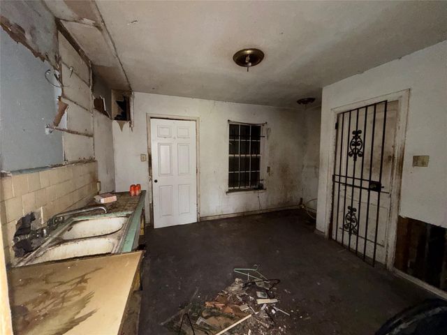 6602 Sidney Street, Houston, TX 77021