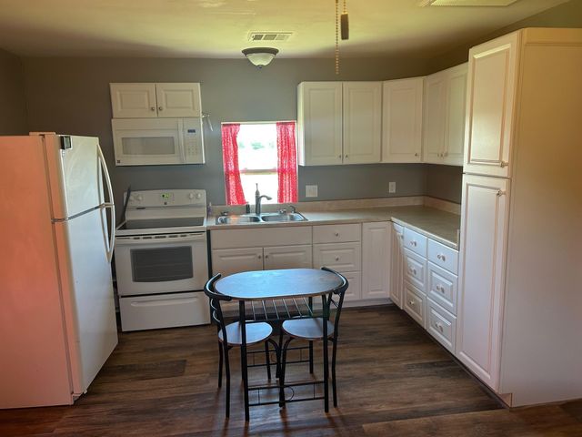 38094 Joe Loggins Road, Hempstead, TX 77445