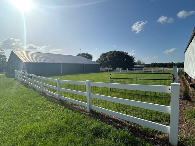 38094 Joe Loggins Road, Hempstead, TX 77445