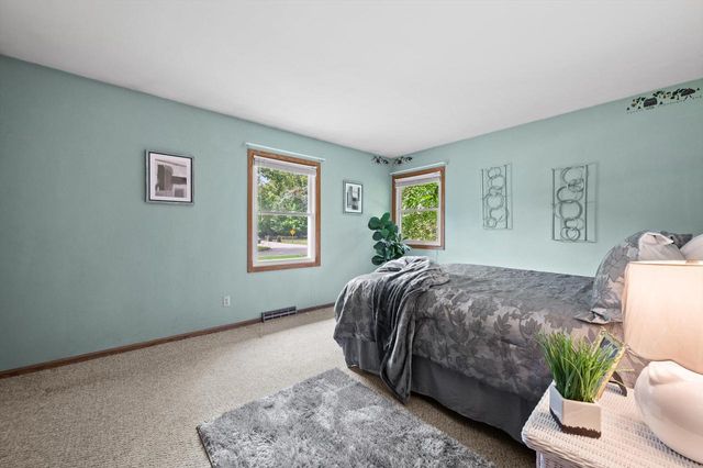 9224 N Fairy Chasm LANE, Brown Deer, WI 53223